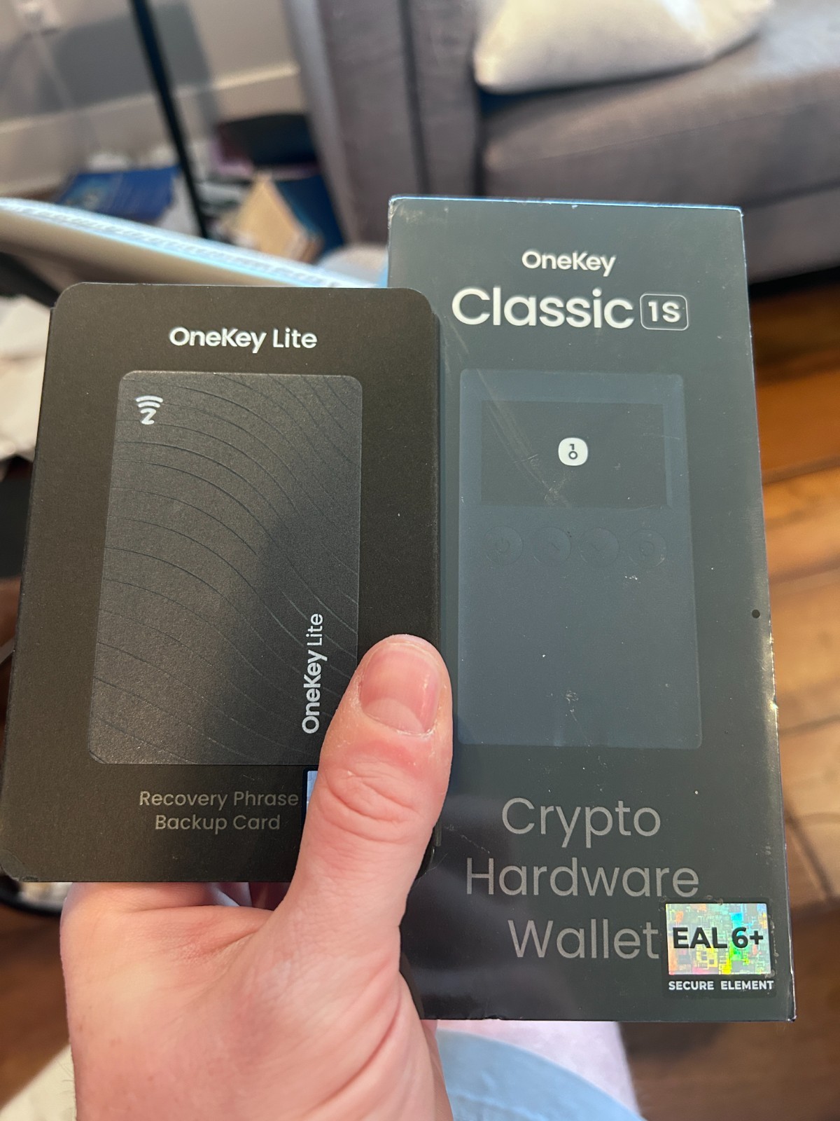 OneKey Classic 1S Crypto Hardware Wallet + OneKey Lite Backup Card NEW SEALED