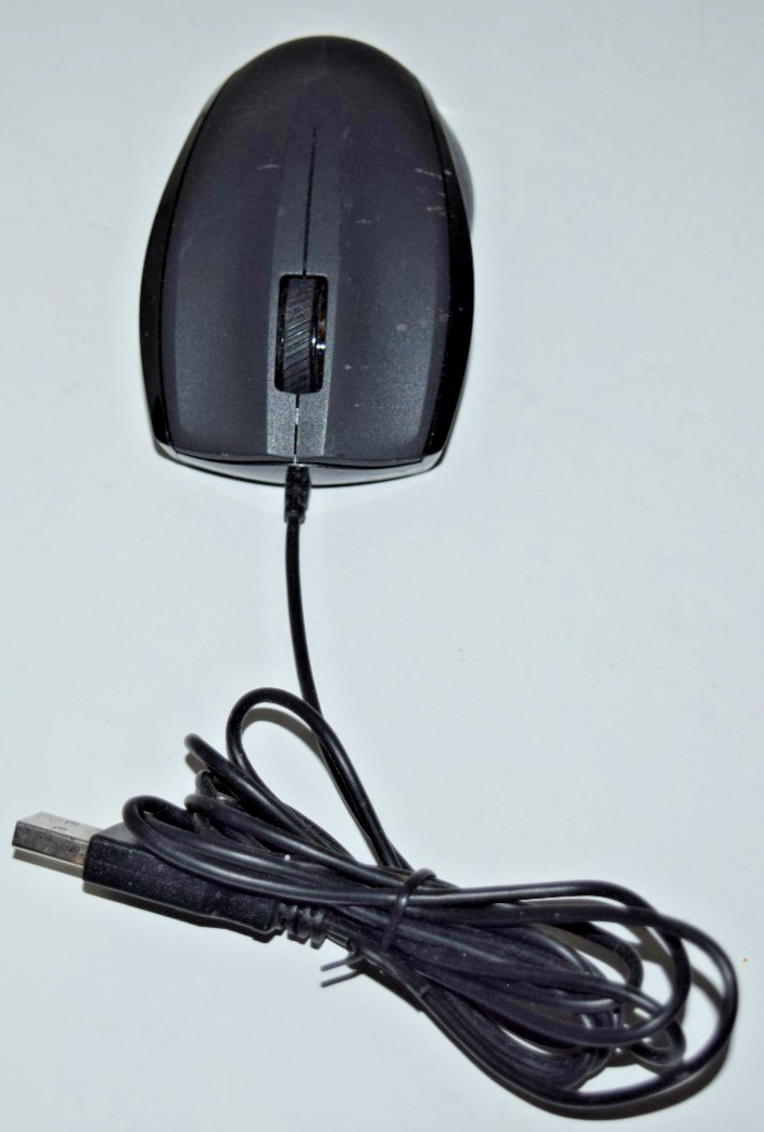 Staples 28036 Black USB 3 button Scroll Wheel Optical Mouse