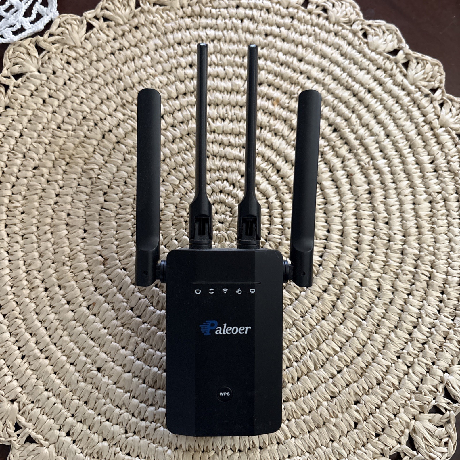 Paleoer 300M WiFi Range Extender RPT-004 Used