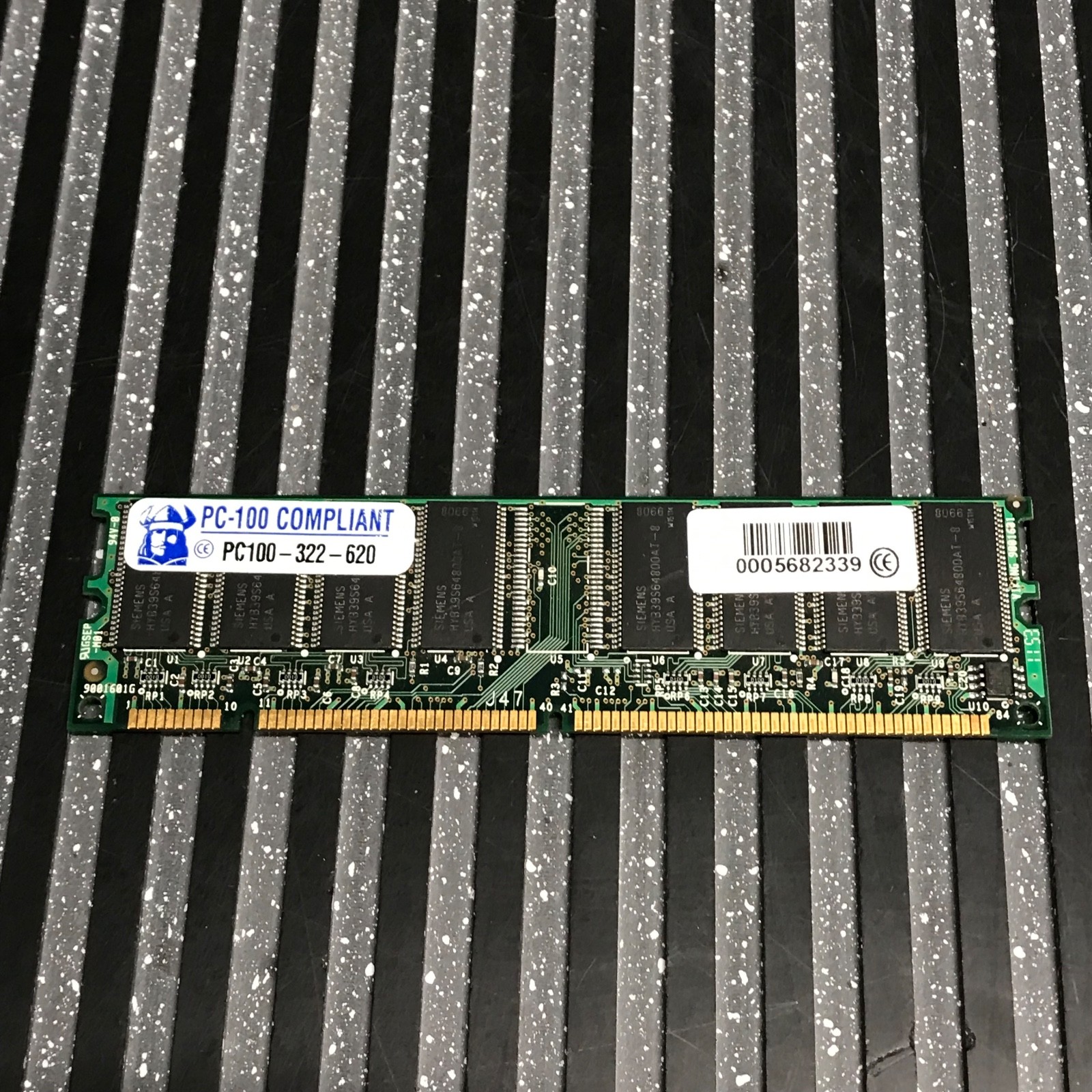 VIKING 168-pin SDRAM ECC PC100-322-620 memory 64 GB RAM module