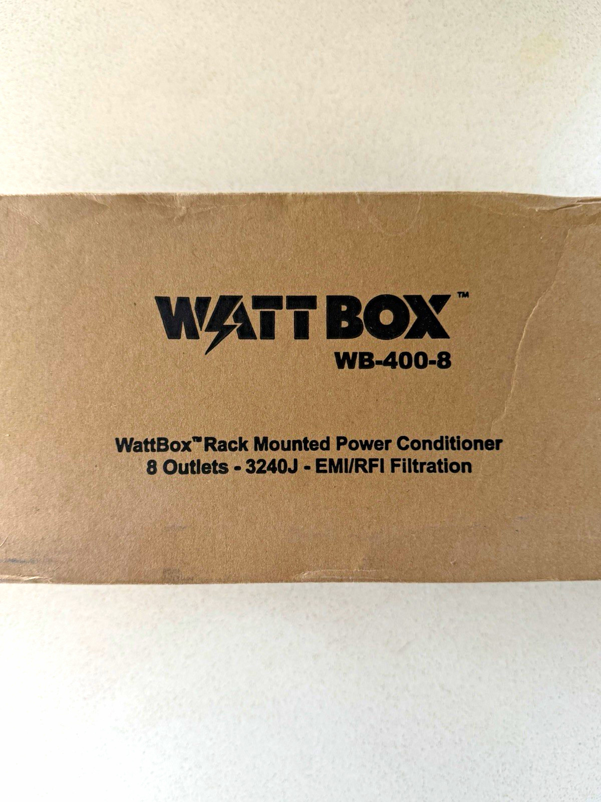 WattBox WB-400-8 Rack Mount Power Conditioner 8-Out 3240J EMI/RFI 1U 15A
