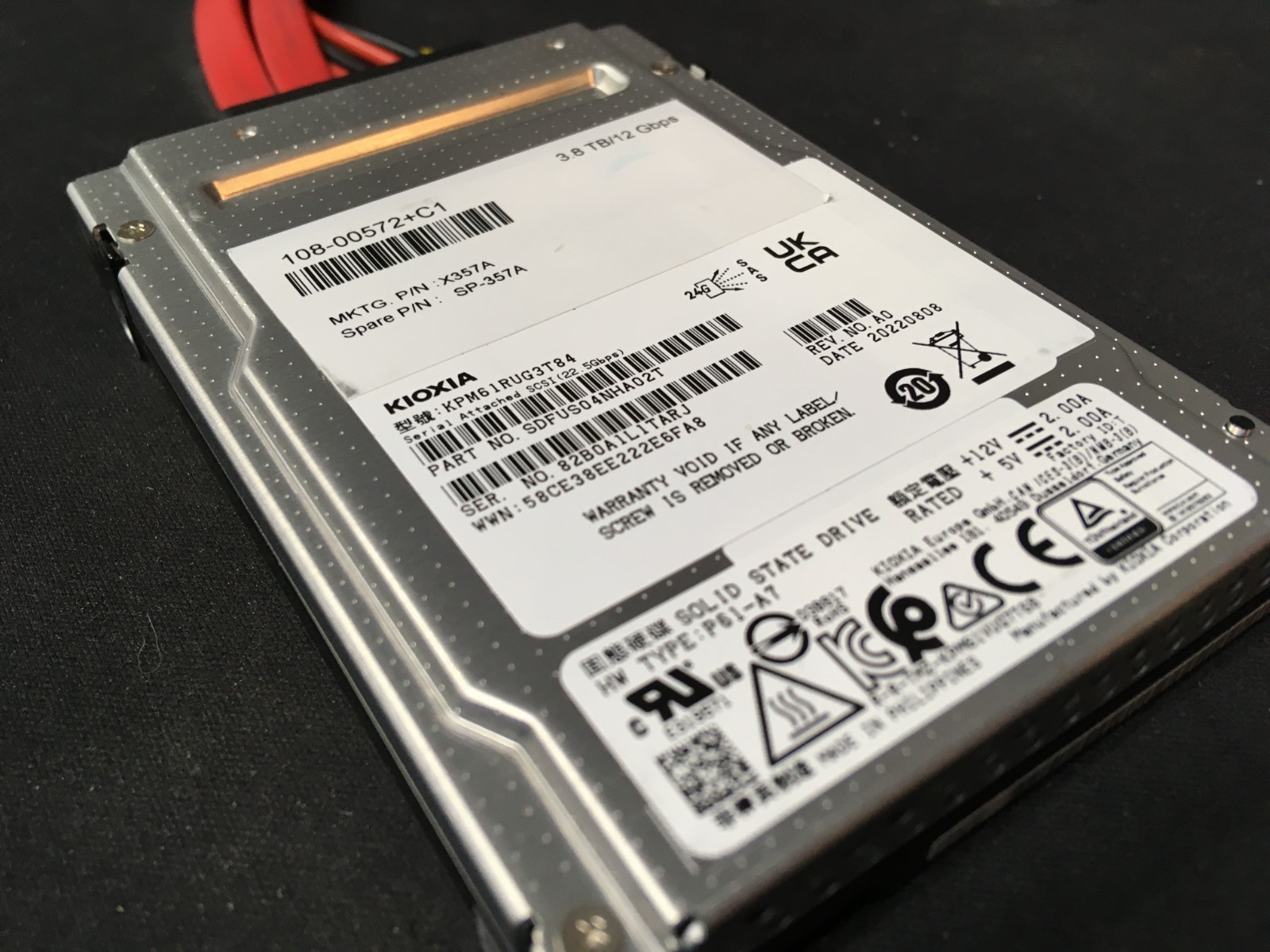 NETAPP 3.84TB 2.5" 24Gb/s SAS SSD KPM61RUG3T84 X357_KPM6V3T8ATE *98% *520 FORMAT