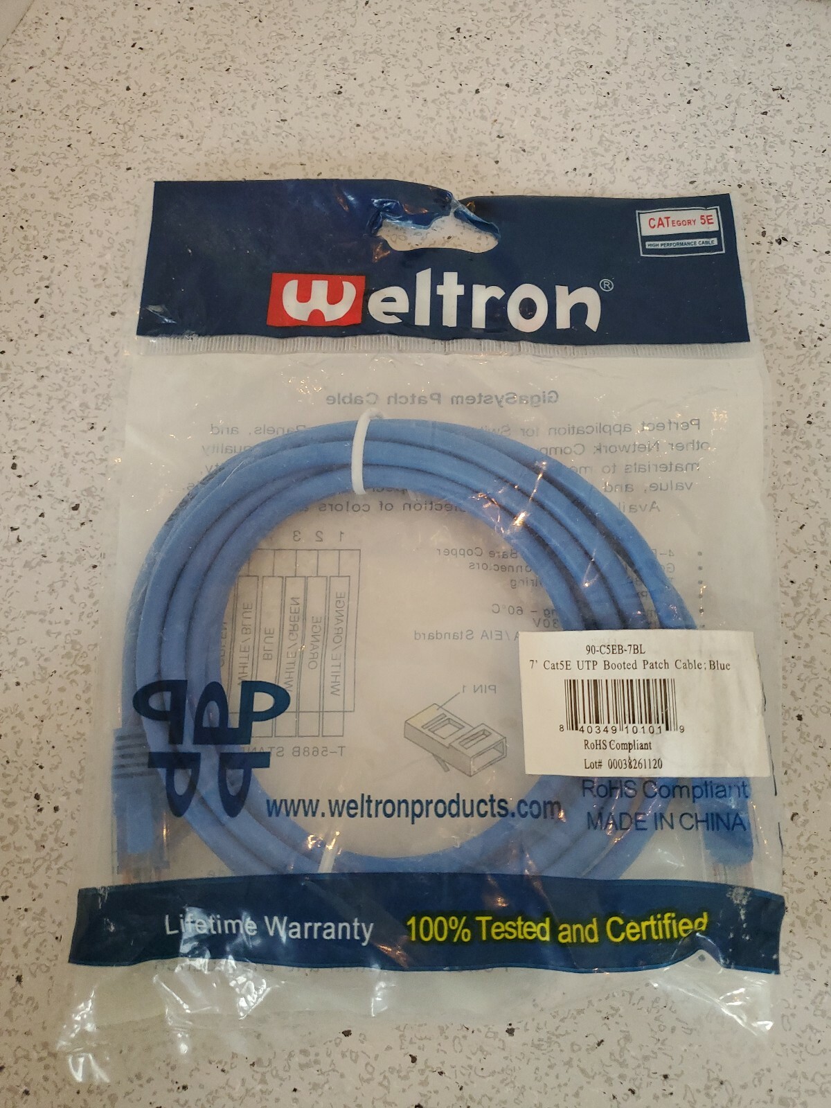 Weltron 90-C6B-7BL Patch Cable