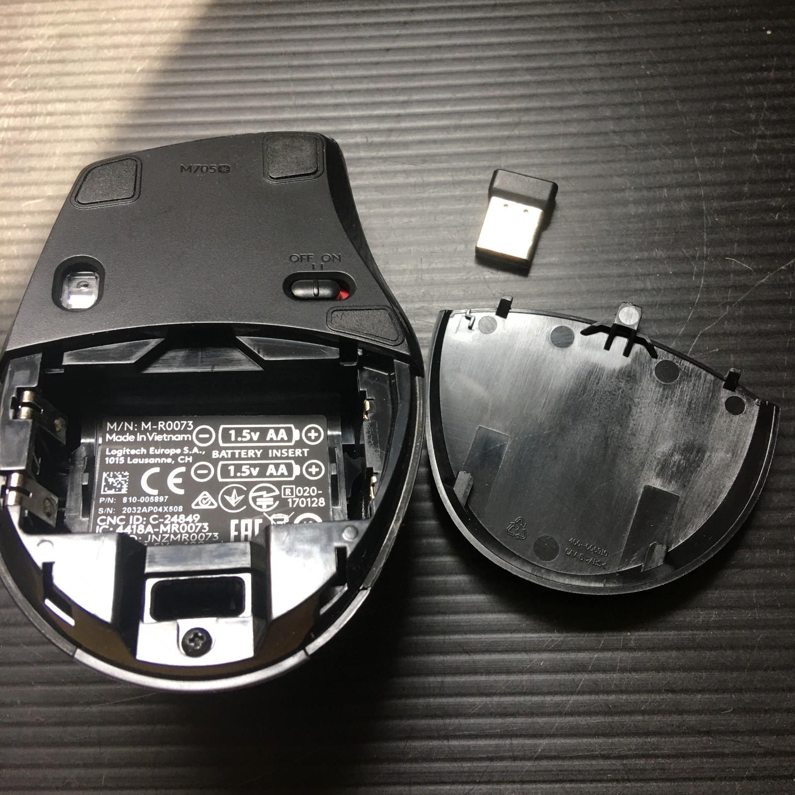 Logitech Black Gray M705 Wireless Mouse With Receiver 4"L x 3"W