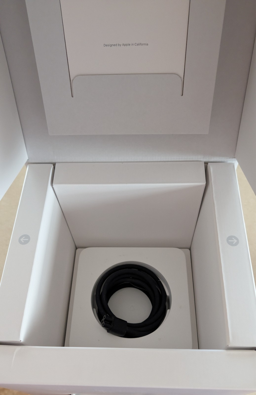 Mac Studio 2025 M3 Ultra 28-Core CPU 60-Core GPU 96GB 1TB - Excellent