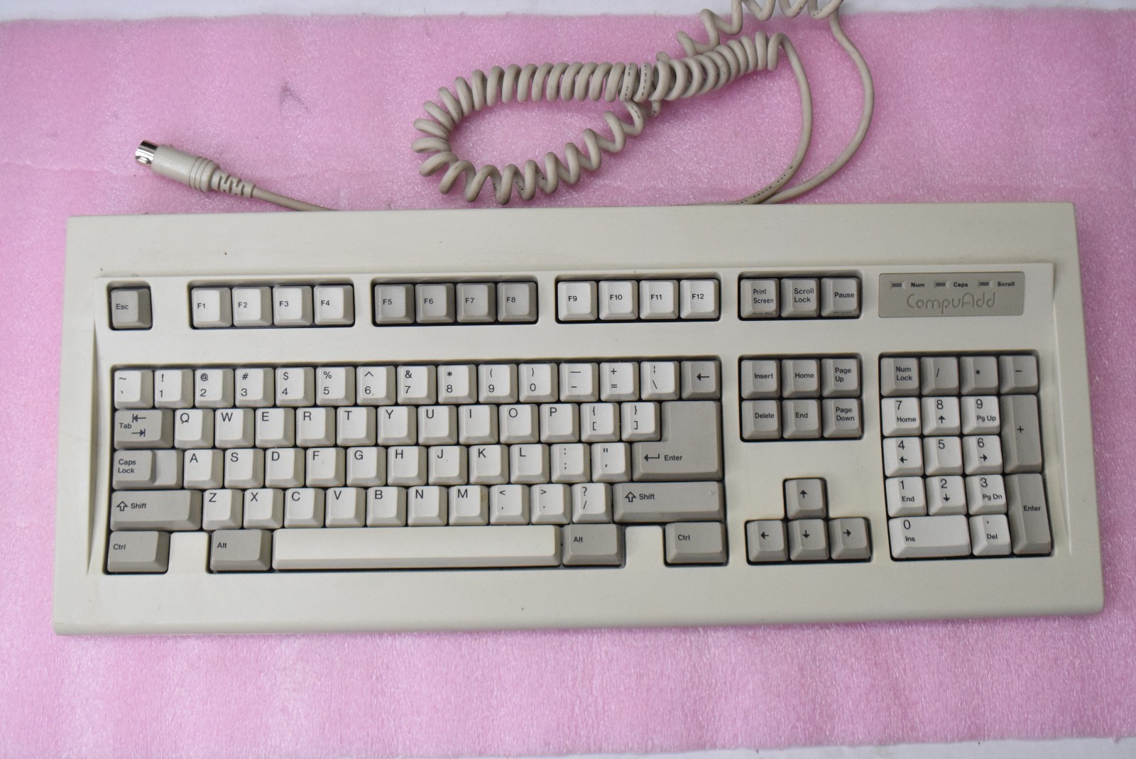 Compuadd Mitsumi KPQ-E99YC AT Keyboard - TESTED
