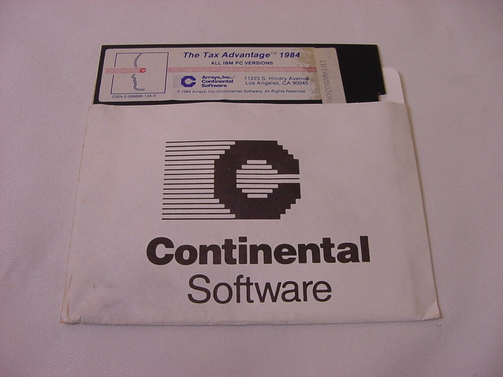 VTG PC SOFTWARE - THE TAX ADVANTAGE 1984 ALL IBM PC VERSIONS ARRAYS INC
