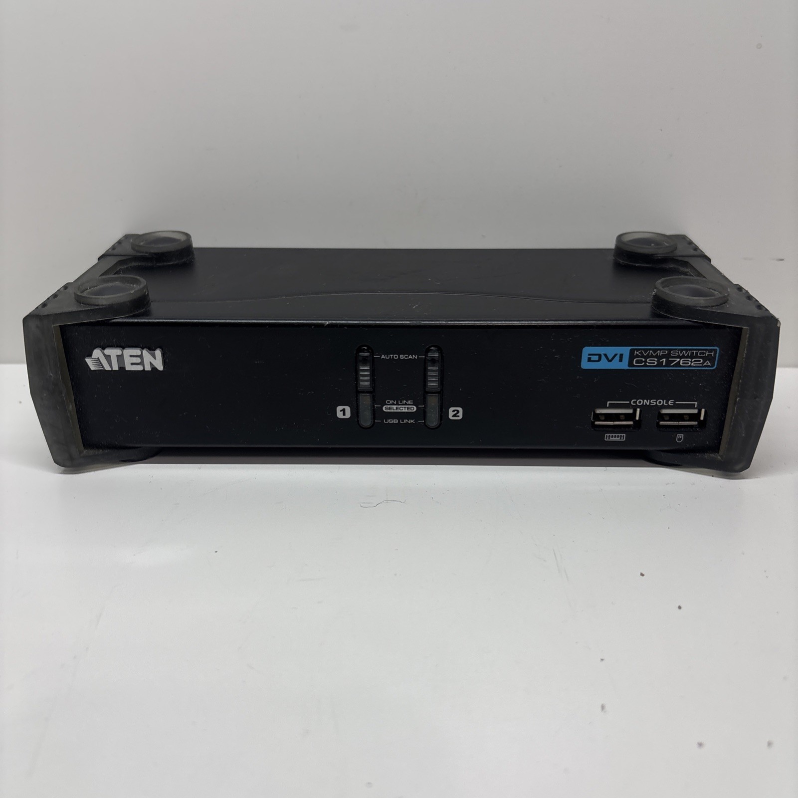 ATEN CubiQ - CS1762A USB 2-Port DVI KVMP Switch  Not Tested.