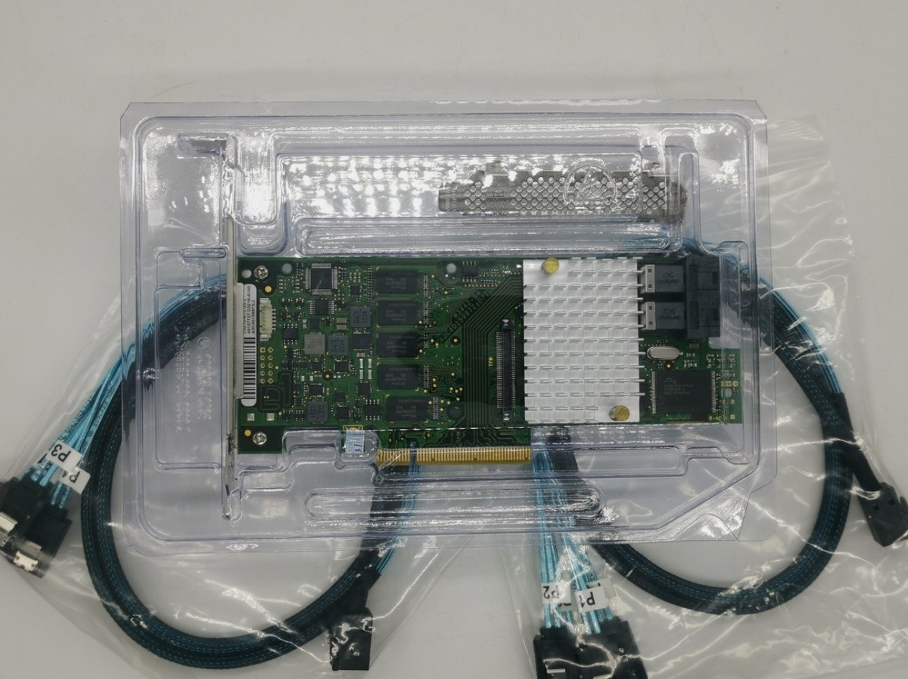 Fujitsu D3216-A13 SAS 1GB Cache 12GB RAID Controller Card + 2*SFF8643 SATA
