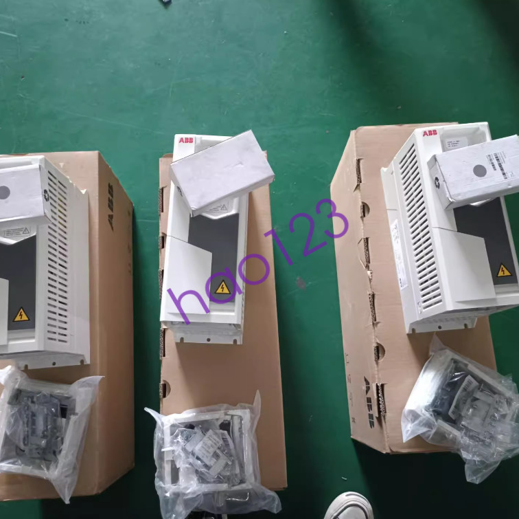 1PC NEW ABB Frequency Converter ACS580-01-04A8-4 DHL/FedEx