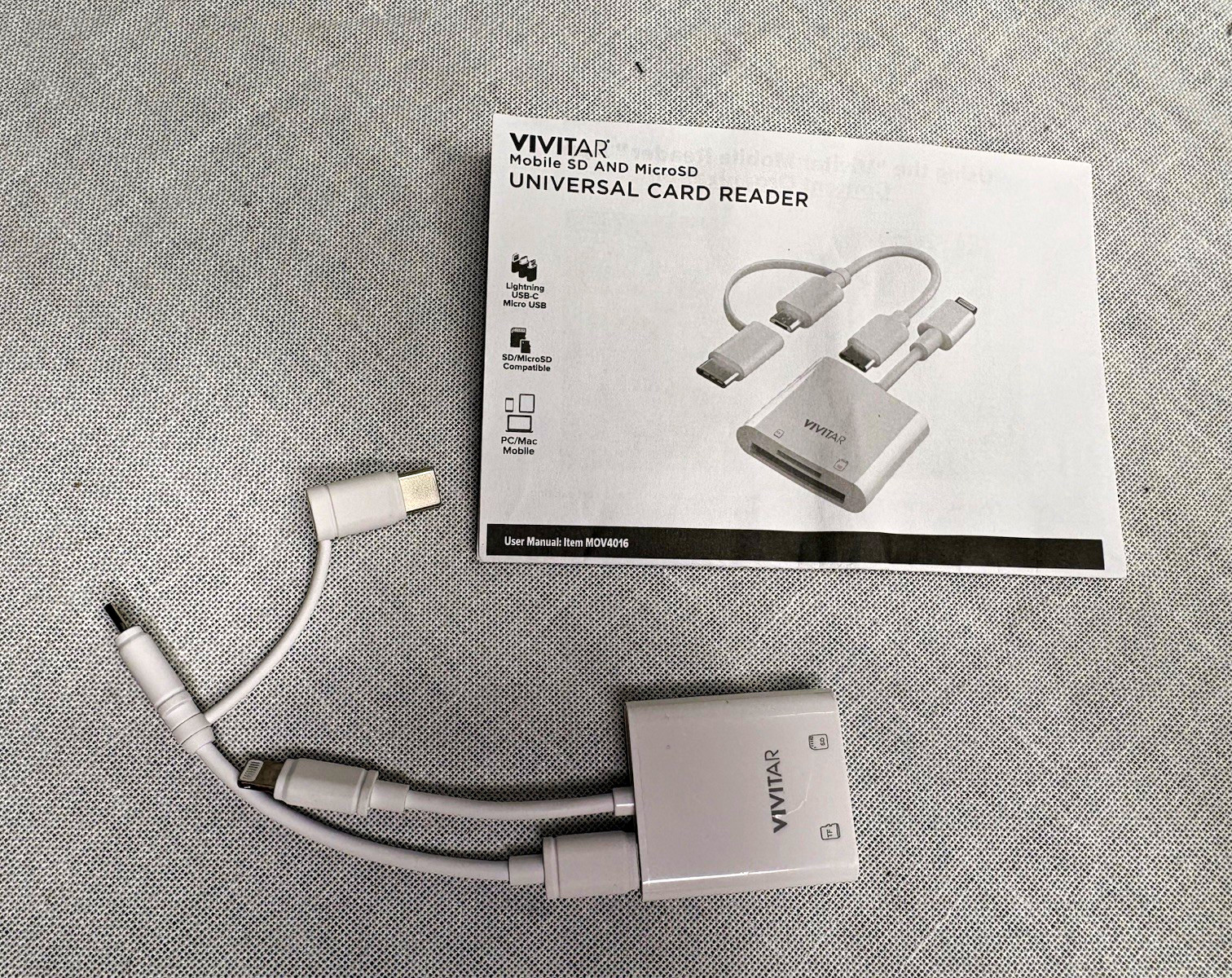 Vivitar MOV4016 SD/MicroSD Universal Card Reader, Lightning USB-C Micro-USB
