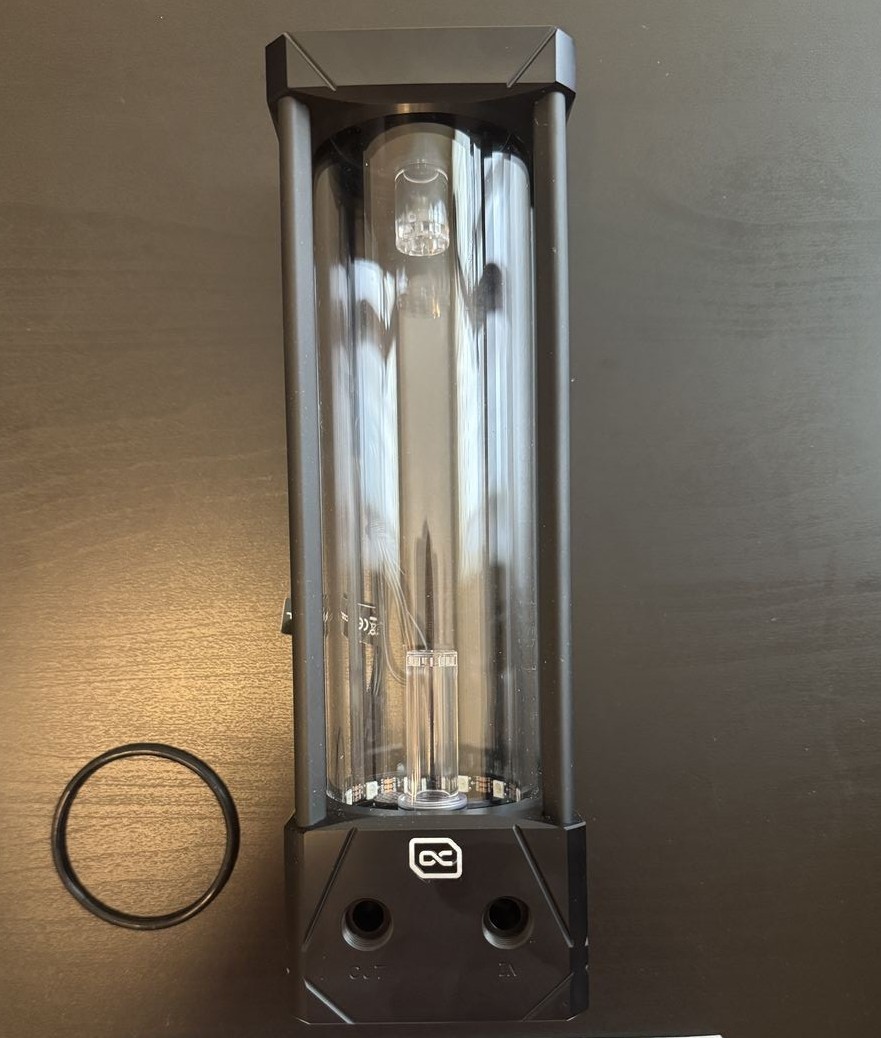 Alphacool Eisbecher Aurora D5 Acetal/Glass 250mm Reservoir 15379 aRGB Black