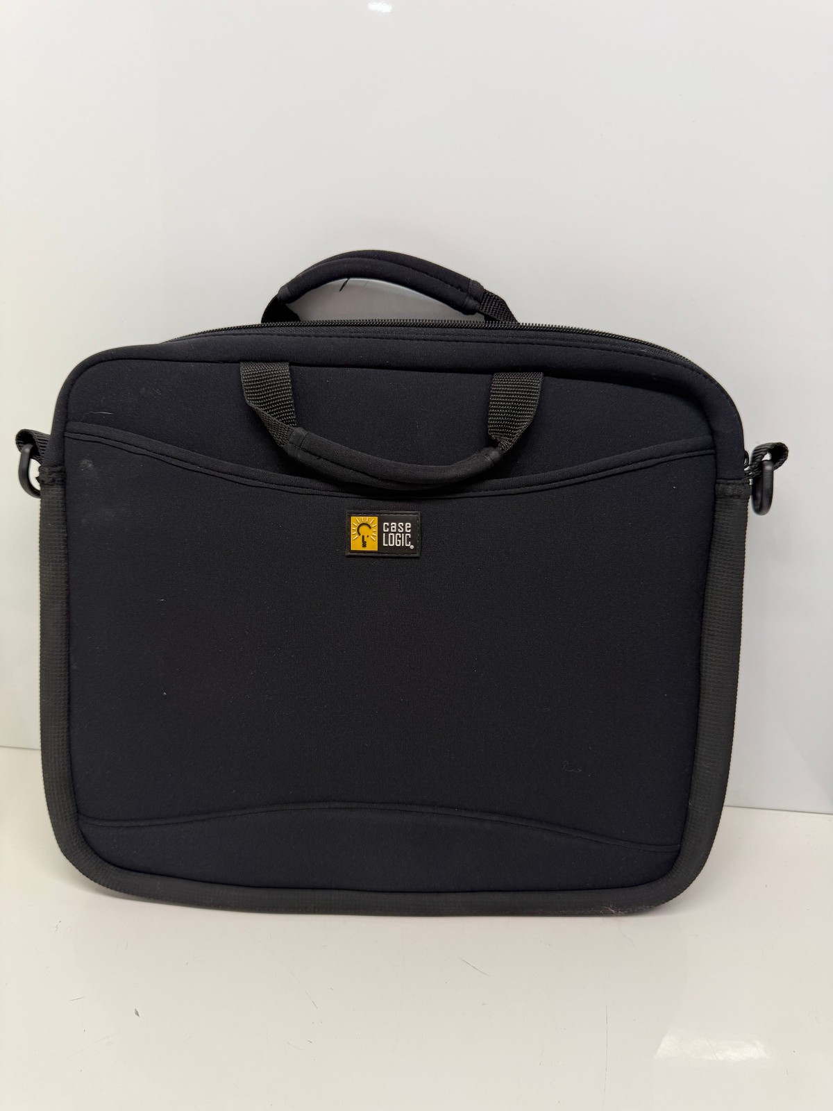 Case Logic Laptop Bag Computer Case 15 Inch Padded Sleeve Messenger Black