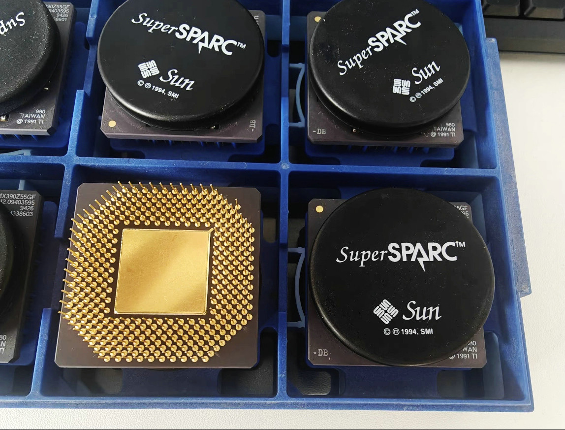 1PCS Brand new original Sun SuperSPARC CPU model TMX390Z55GF  highly collectible