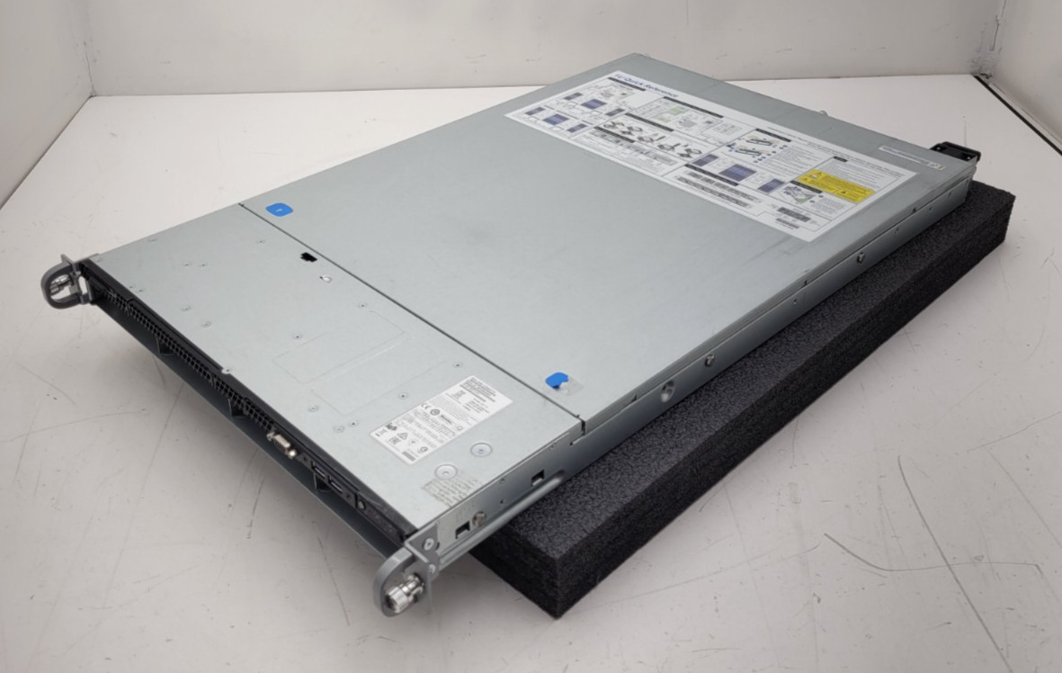 1UI Intel S2600WF Server 2x Xeon Gold 6140 2.3GHz Processors No Ram 4x LFF [B]