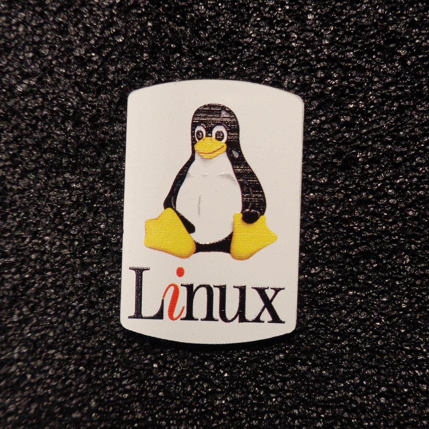 Linux Tux Label / Aufkleber / Sticker / Badge / Logo 1,9cm x 2,8cm [485]