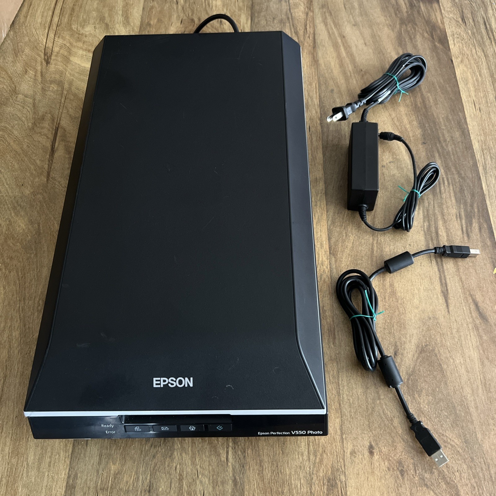 Epson Perfection V550 Photo Color Scanner