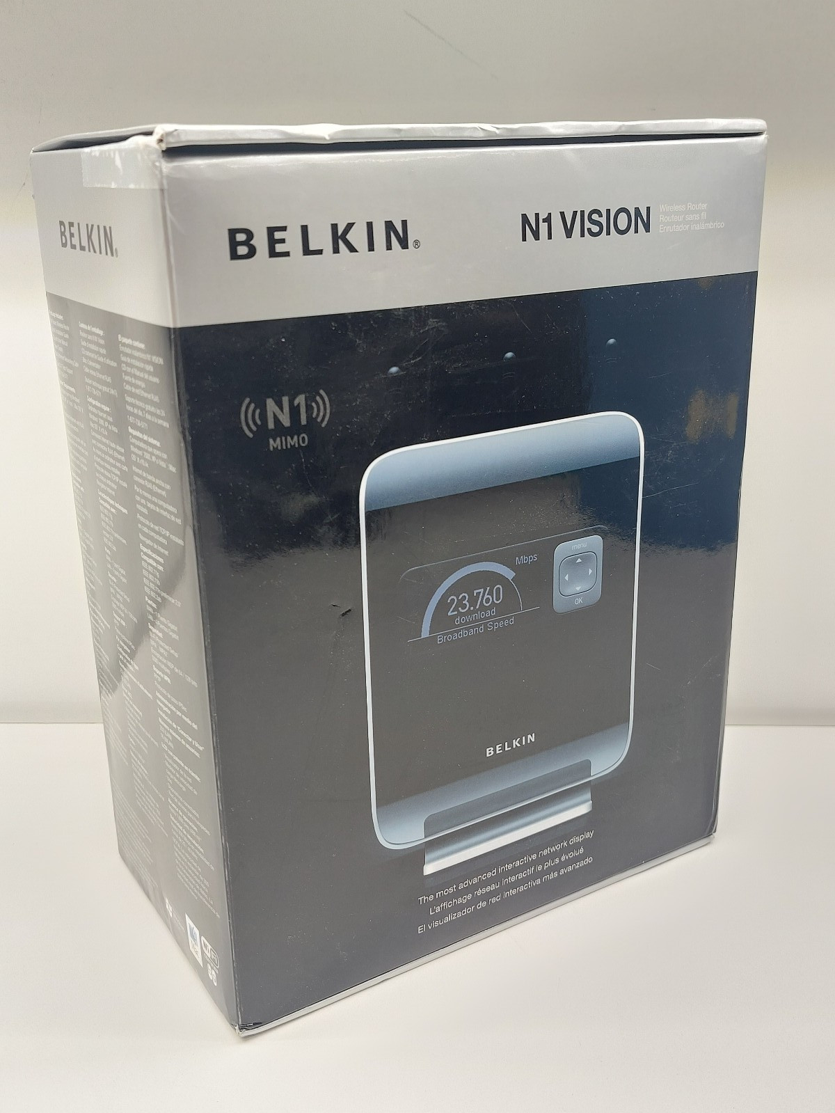 Belkin N1 Vision Wireless Router with Interactive Network Display F5D8232-4