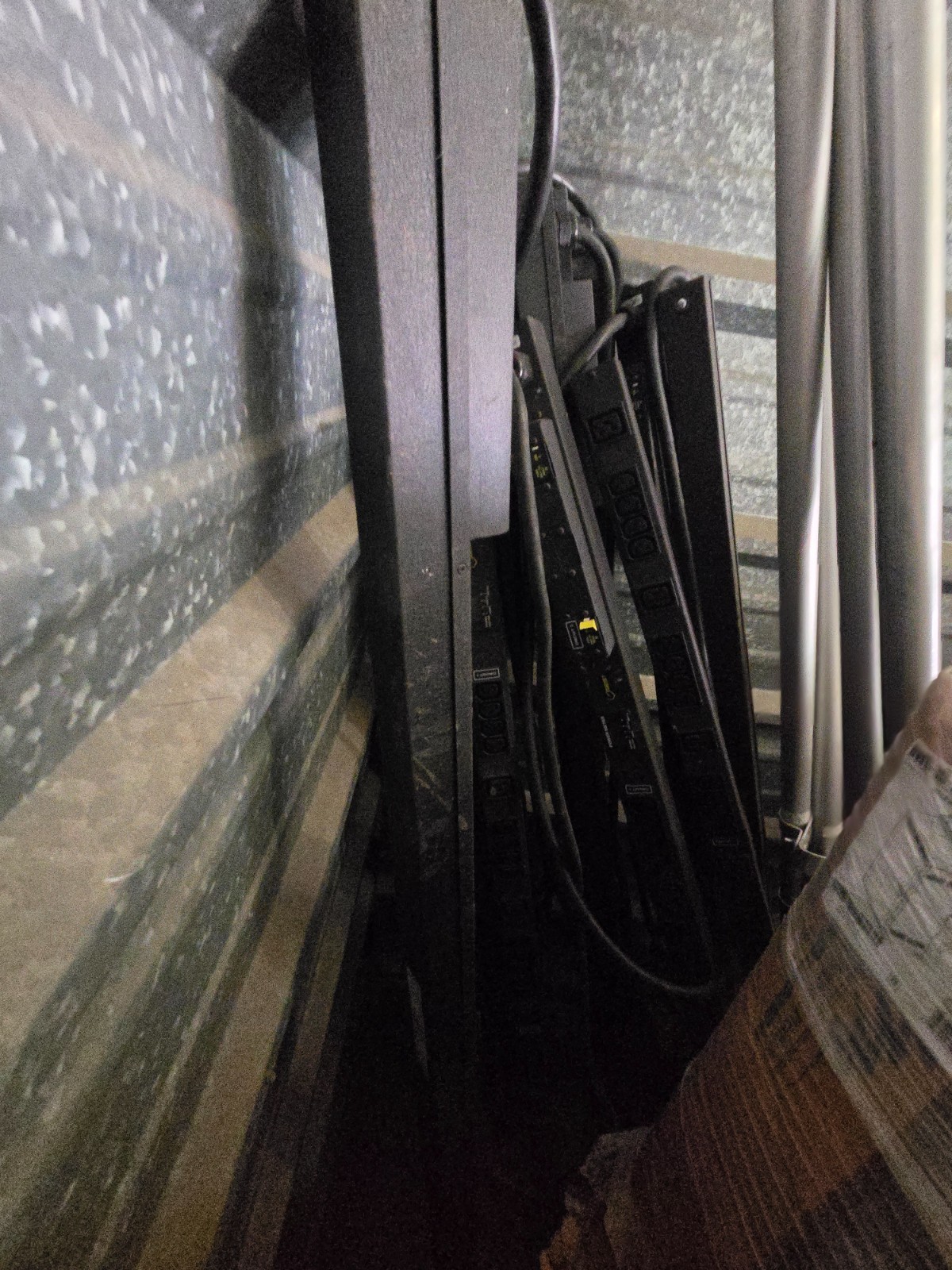 Geist XPB300-103IN6TL6 PDU