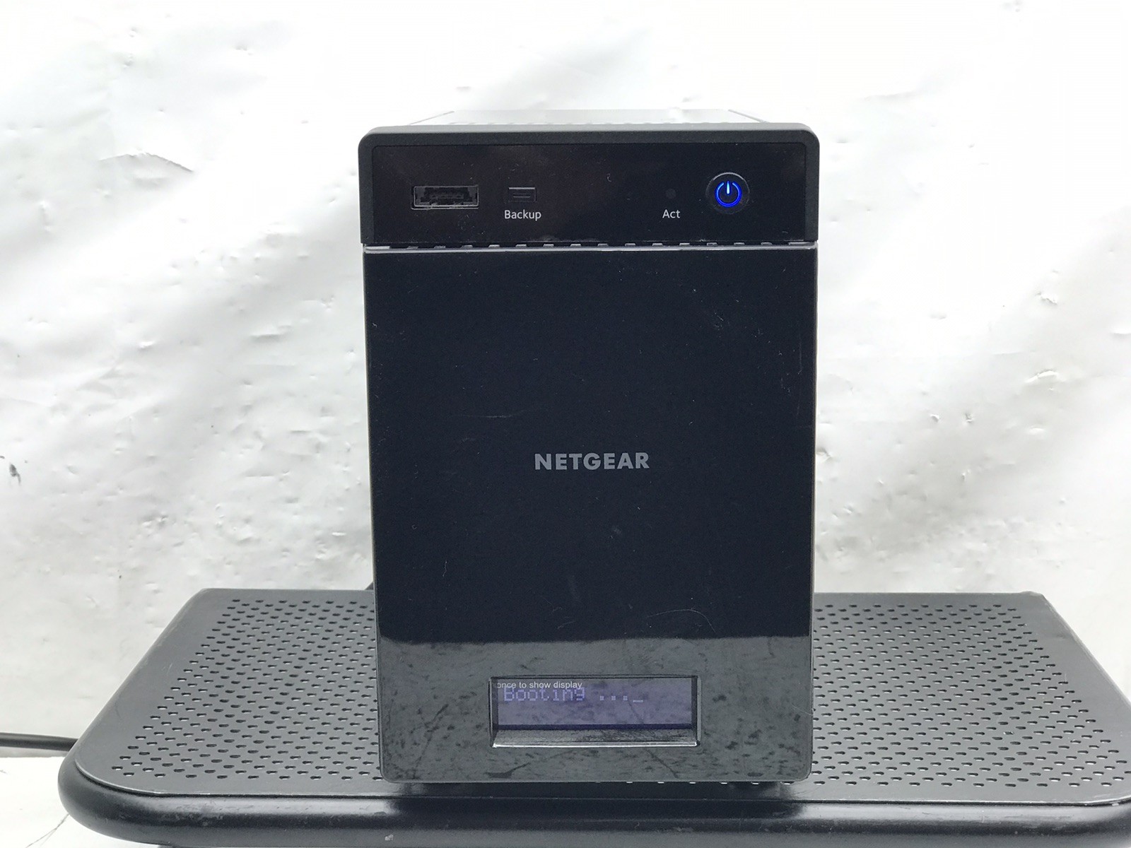 Netgear RN31400 RND-4C Advanced Network Storage NAS Enclosure NO HDDs