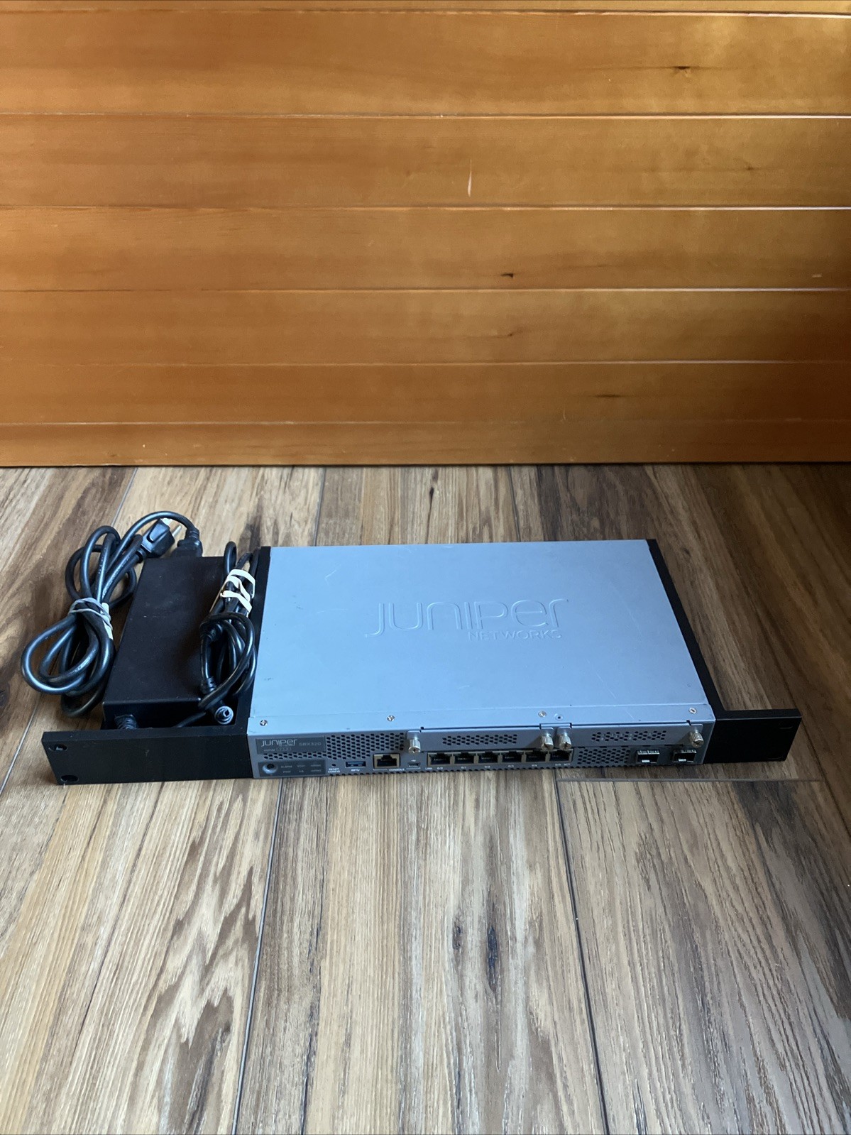 SRX320 Rack Mount KIT w/ Adapter Tray for JUNIPER SRX 320 (NON-POE Version)