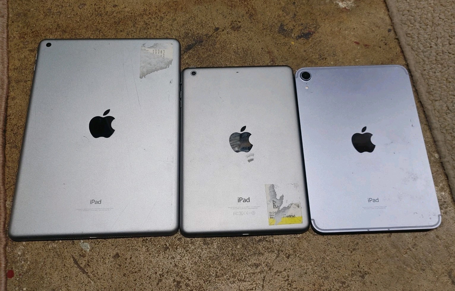Lot Of 3 Junk Apple iPads