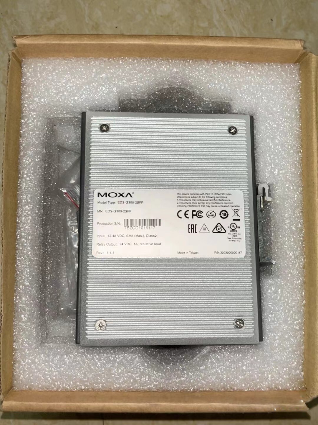 MOXA EDS-G308-2SFP ETHERNET INDUSTRIAL SWITCH
