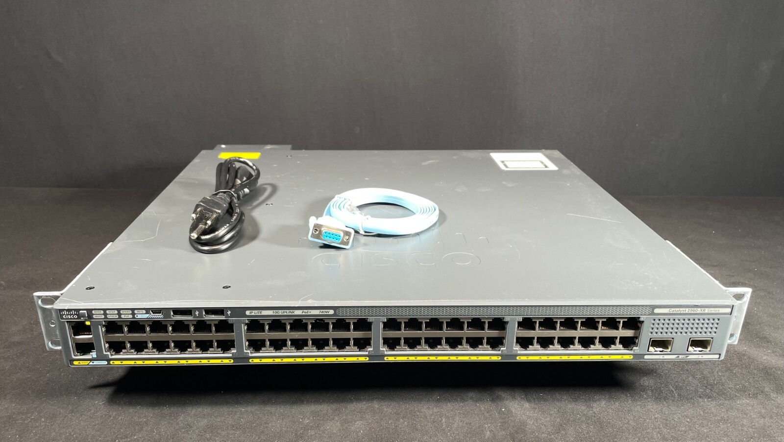 Cisco Genuine Catalyst 2960XR  WS-C2960XR-48FPD-I 48-Port GigE PoE Switch