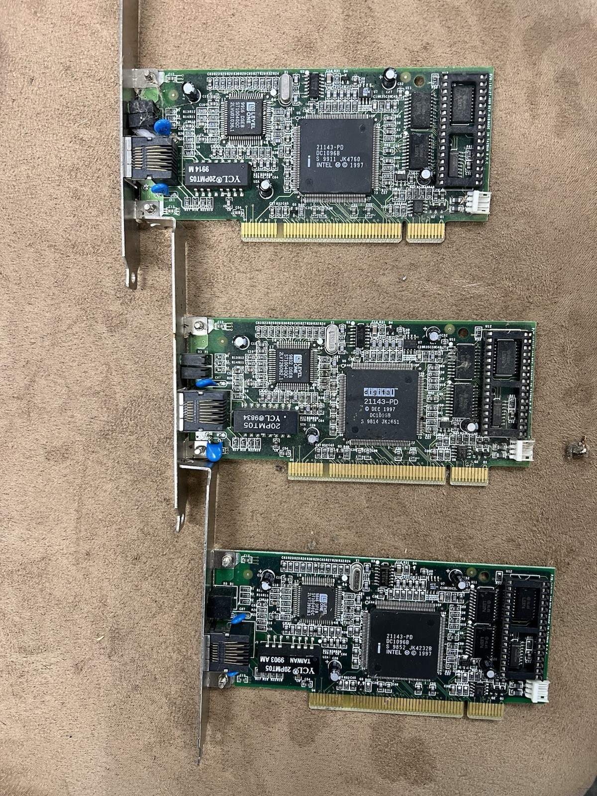 Vintage PCI 10/100 Ethernet Network Card Intel 21143-PD RJ45 770001750
