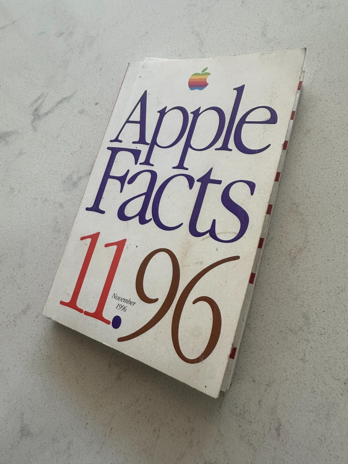 Apple Facts 11.96 November Vintage Apple Computer Book