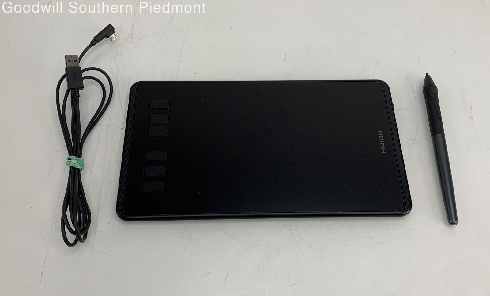 Huion Inspiroy H640P Graphics Tablet with Stylus Pen Bundle - Tested