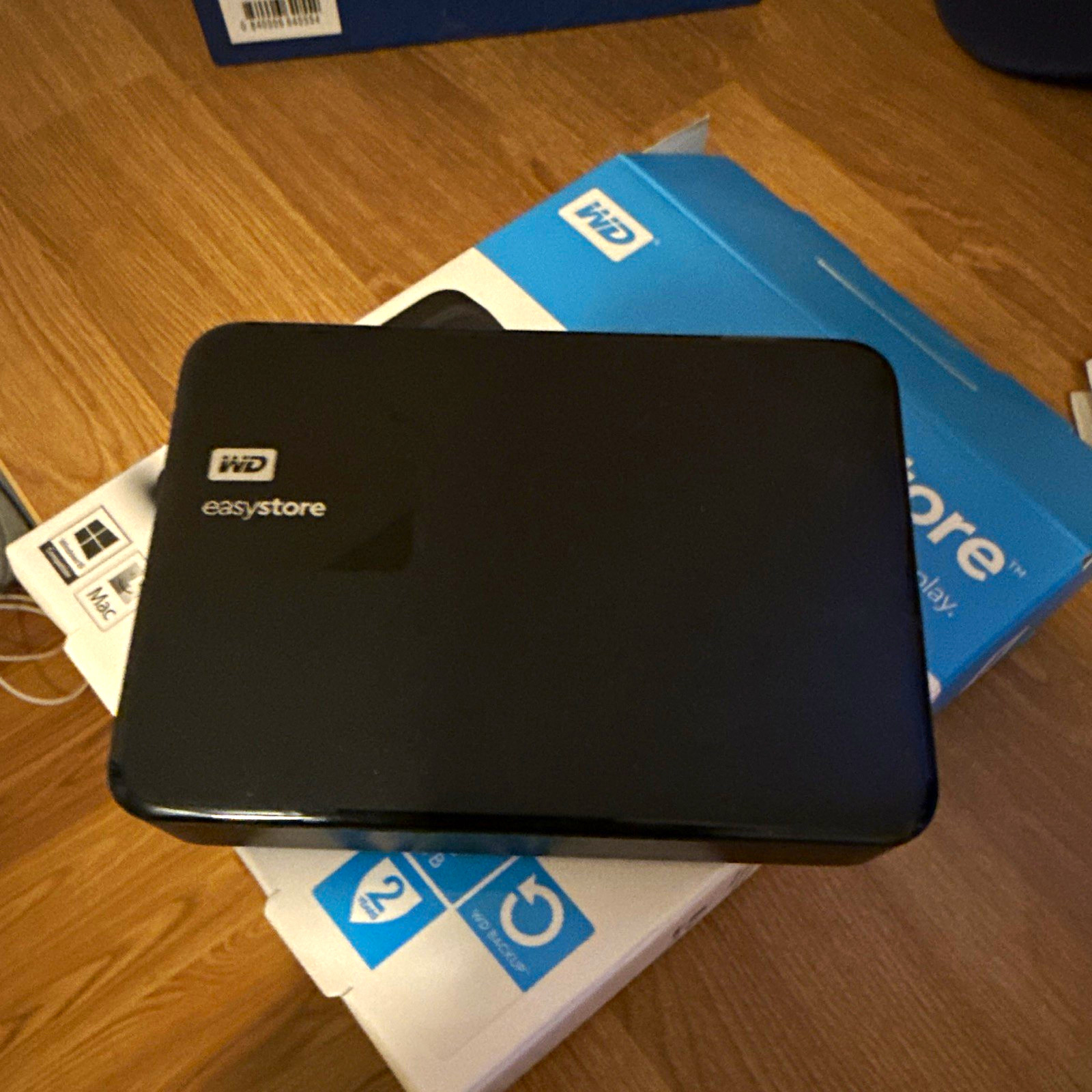 WD easyStore 4TB Portable External HDD USB 3.0 2.5in USB-Powered Black