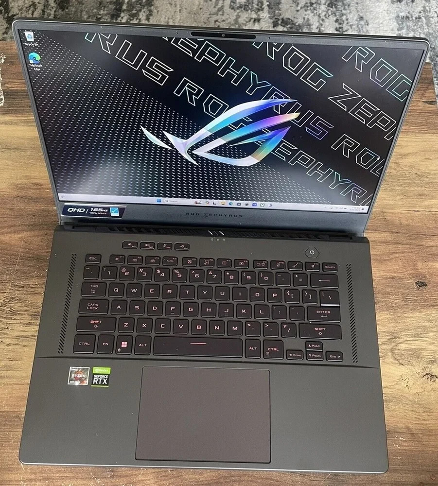 ASUS ROG Zephyrus G15 15.6'' (500GB SSD, AMD Ryzen 9 6900HS, 16GB RAM, RTX 3060)
