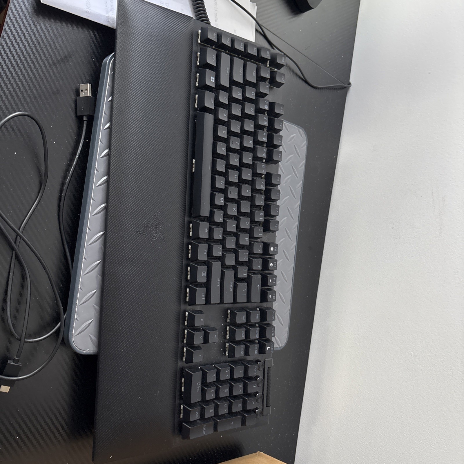 Razor Ornata Chroma Gaming Keyboard RGB Backlit LED Lighting Wired Black