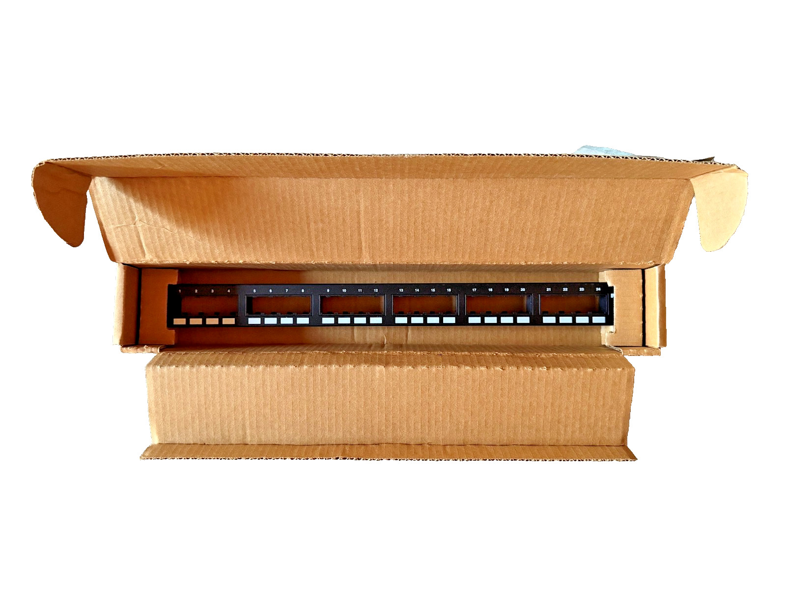 BRAND NEW Panduit Mini-Com CPP24FMWBL 24-Port Modular Patch Panel Black 1RU 1pc