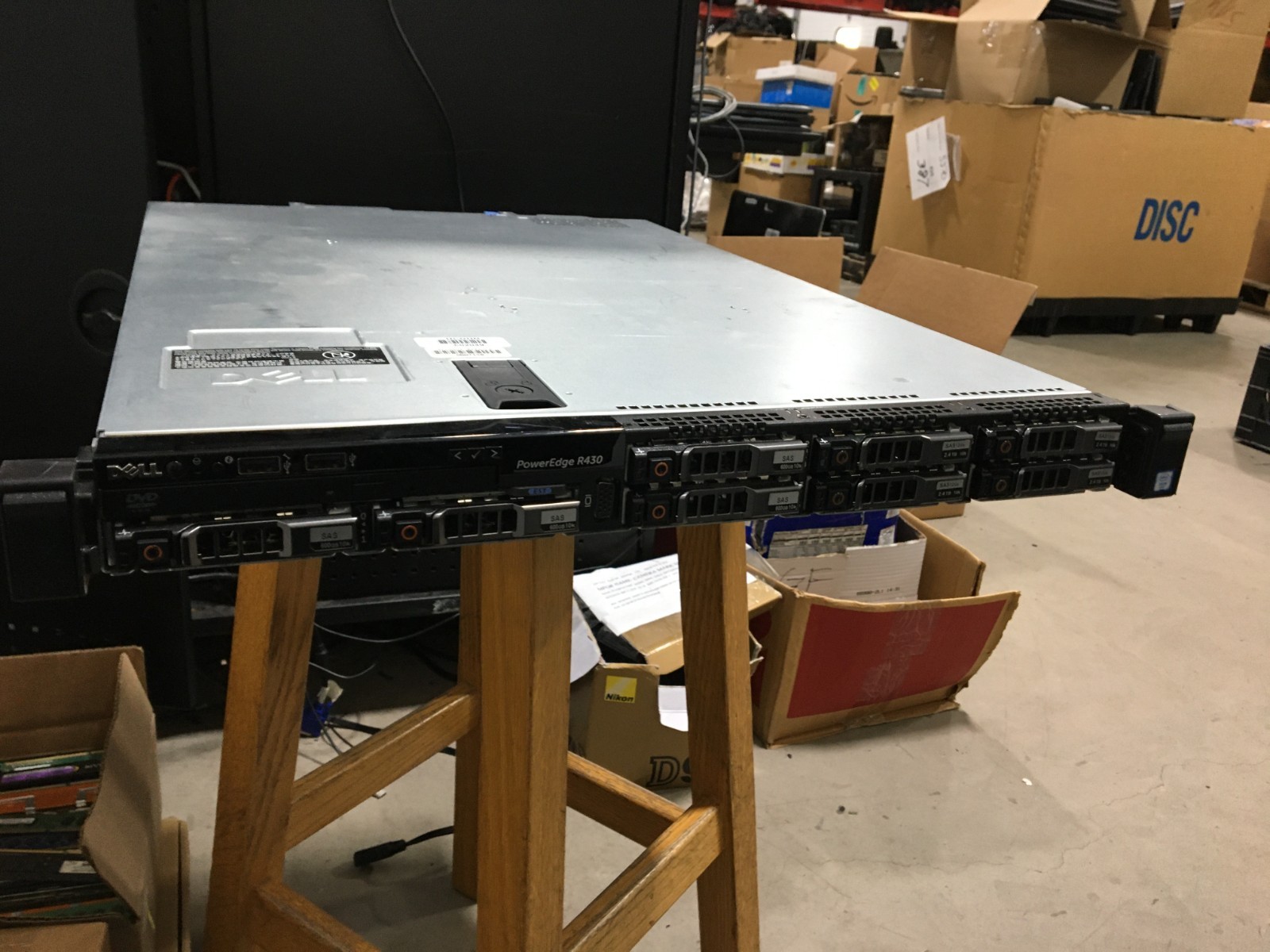Dell PowerEdge R430  | 2x E5-2623 V3 | 16GB RAM DDR4 | NO DRIVES HDD