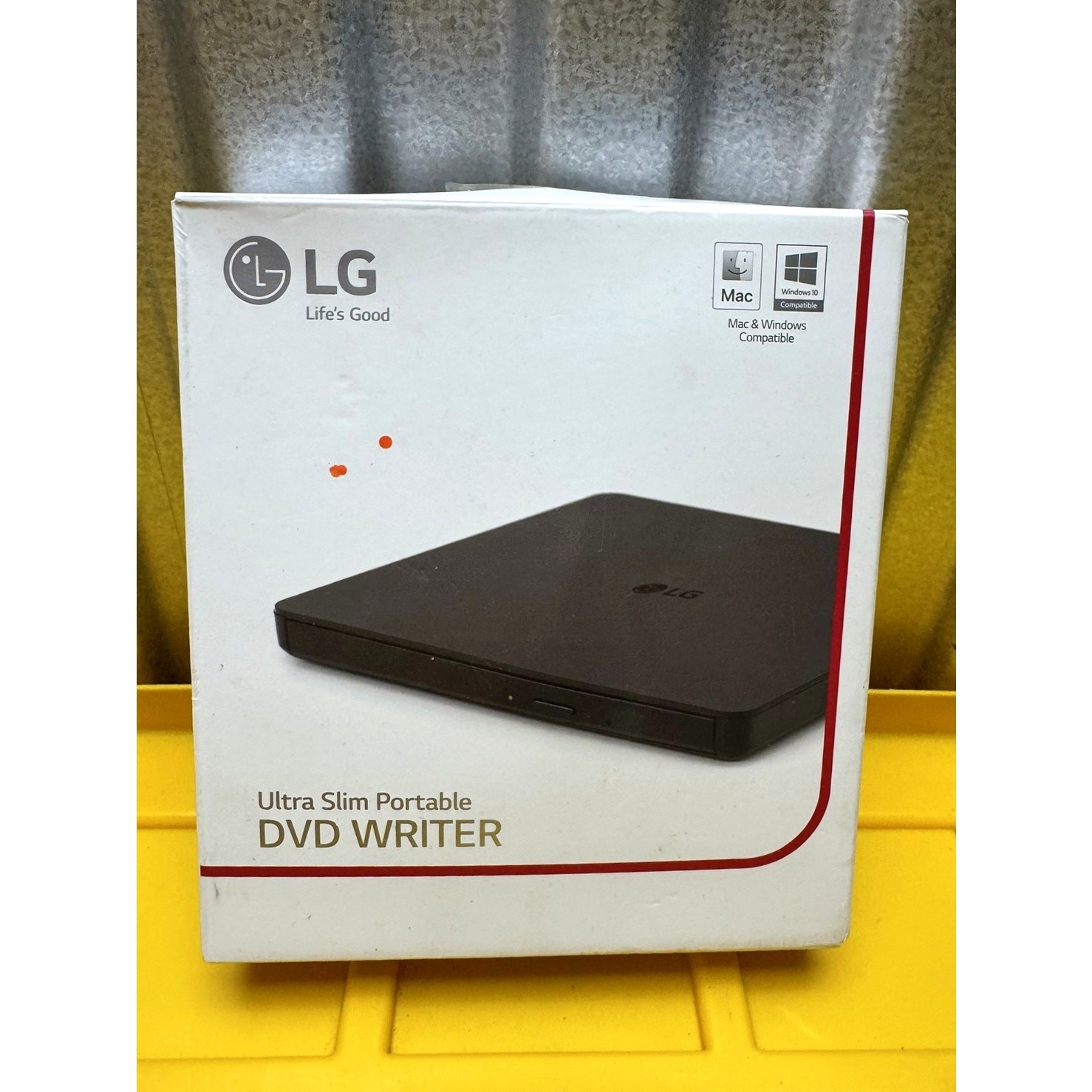LG Ultra Slim Portable DVD Writer GP63EX70 USB External Black New in Box