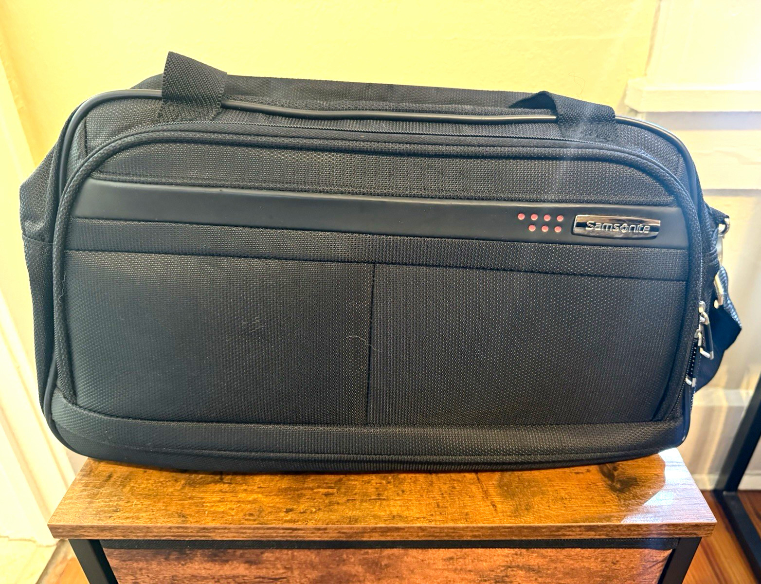 Samsonite Pro-DLX Travel Briefcase Overnight Duffel Bag Black Navy w/ Strap