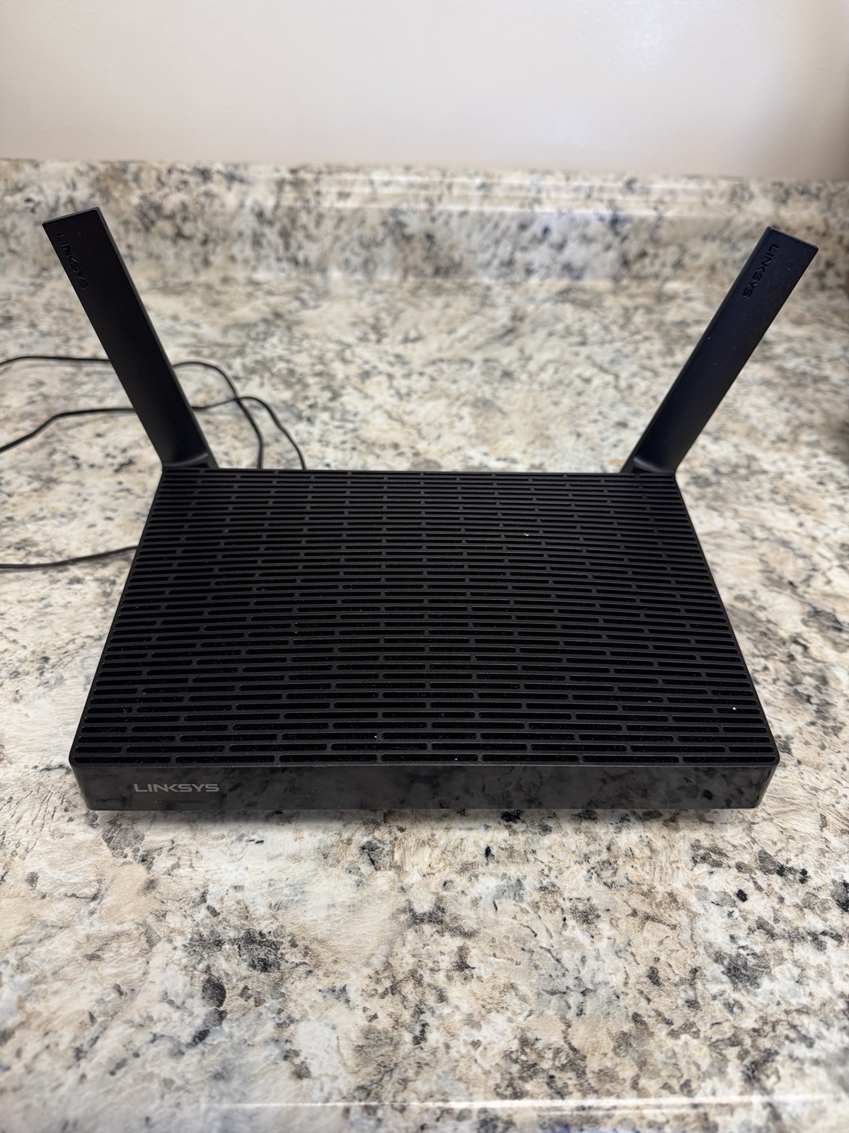 Linksys MR7350 Dual-Band Wireless Router 1800 Mbps 4 LAN Ports Black