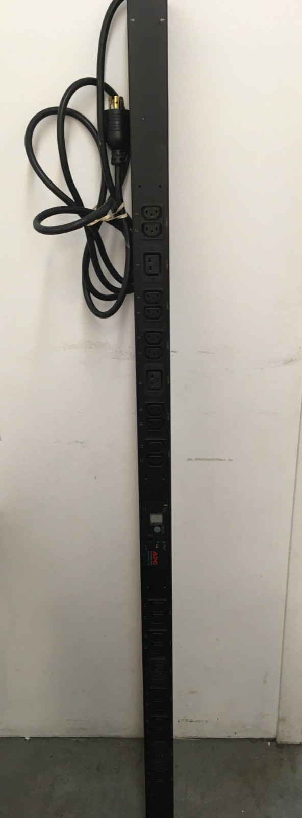 APC AP7840 Digital Metered Rack PDU 24-Outlets 200-208VAC 16A - Not Tested