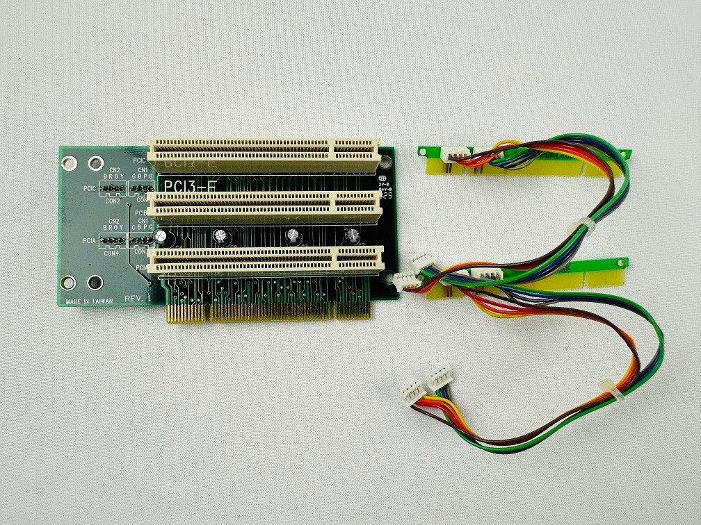 Axiomtek PCI3-F Riser Card