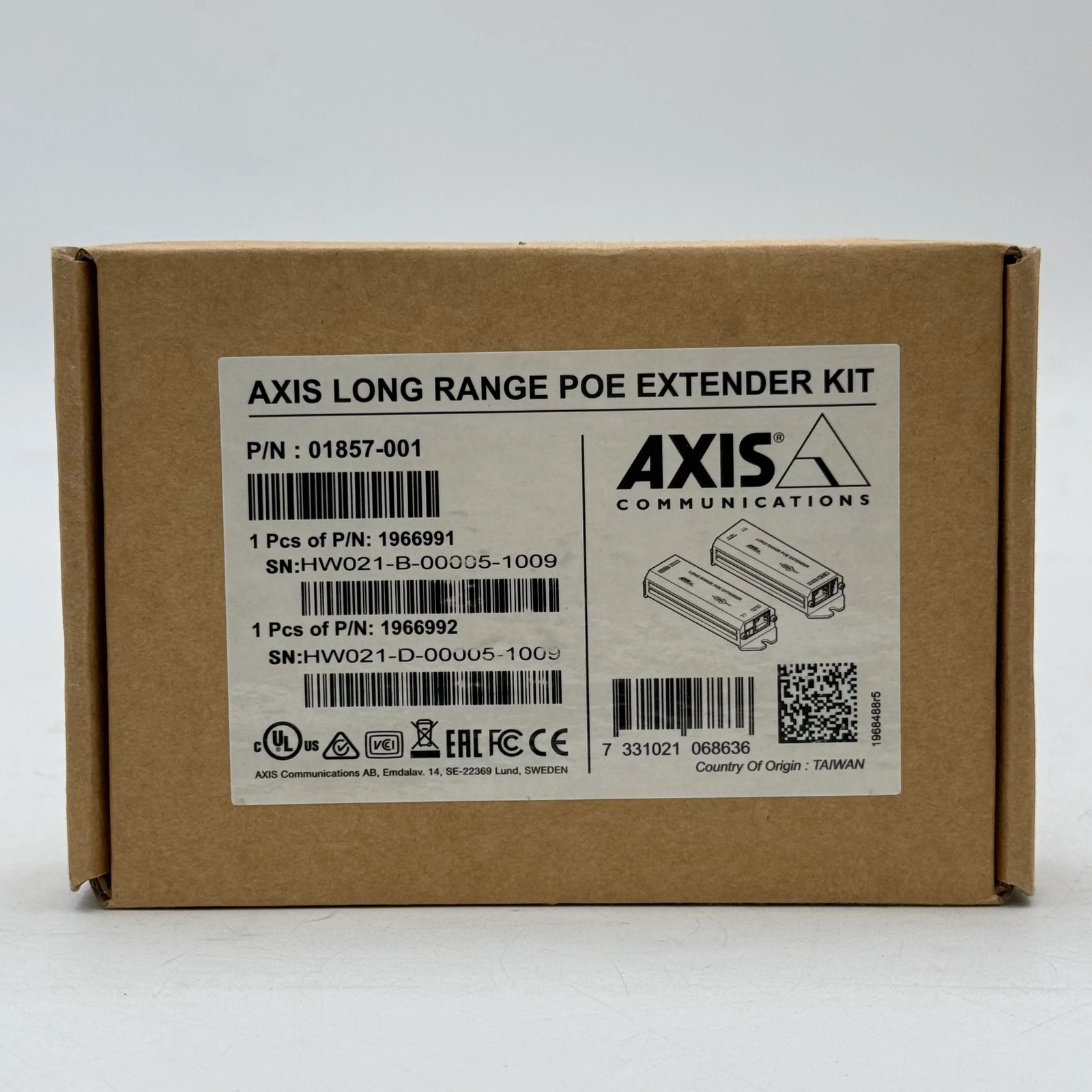 New Axis Long Range POE Extender Kit 01857-001