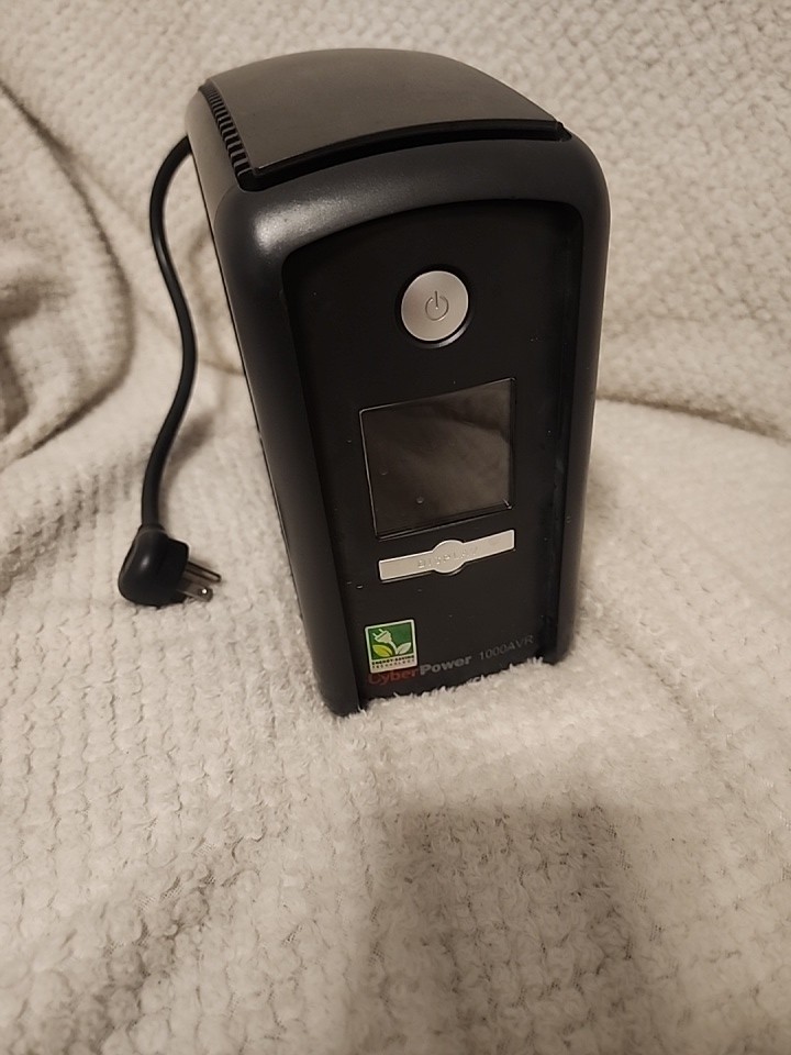 CyberPower 1000 AVR, No codes, battery good CP1000AVRLCD 9Outlets600W Mini-Tower
