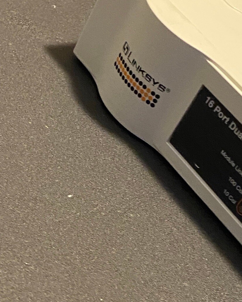 Linksys 16 Port Hub