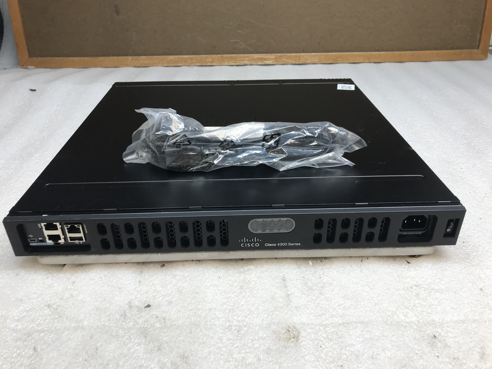 Cisco 4331 Gigabit Integrated Services Router securityk9/ipbasek9