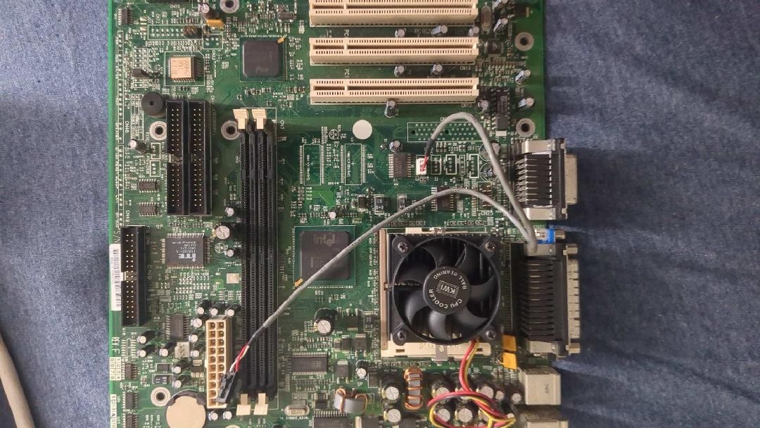 TriGem Cognac / HP Nickel Socket 370 Mainboard W/ Celeron 633 & Cooler