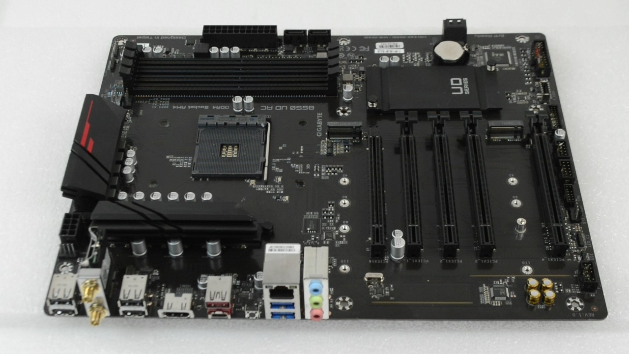 Gigabyte B550 UD AC AM4 Desktop Gaming Motherboard