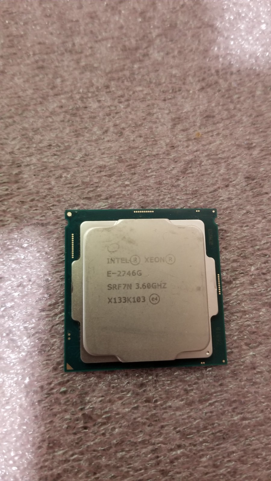 Intel Xeon E-2246G SRF7N 3.60GHz 6-Core Processor CPU LGA1151