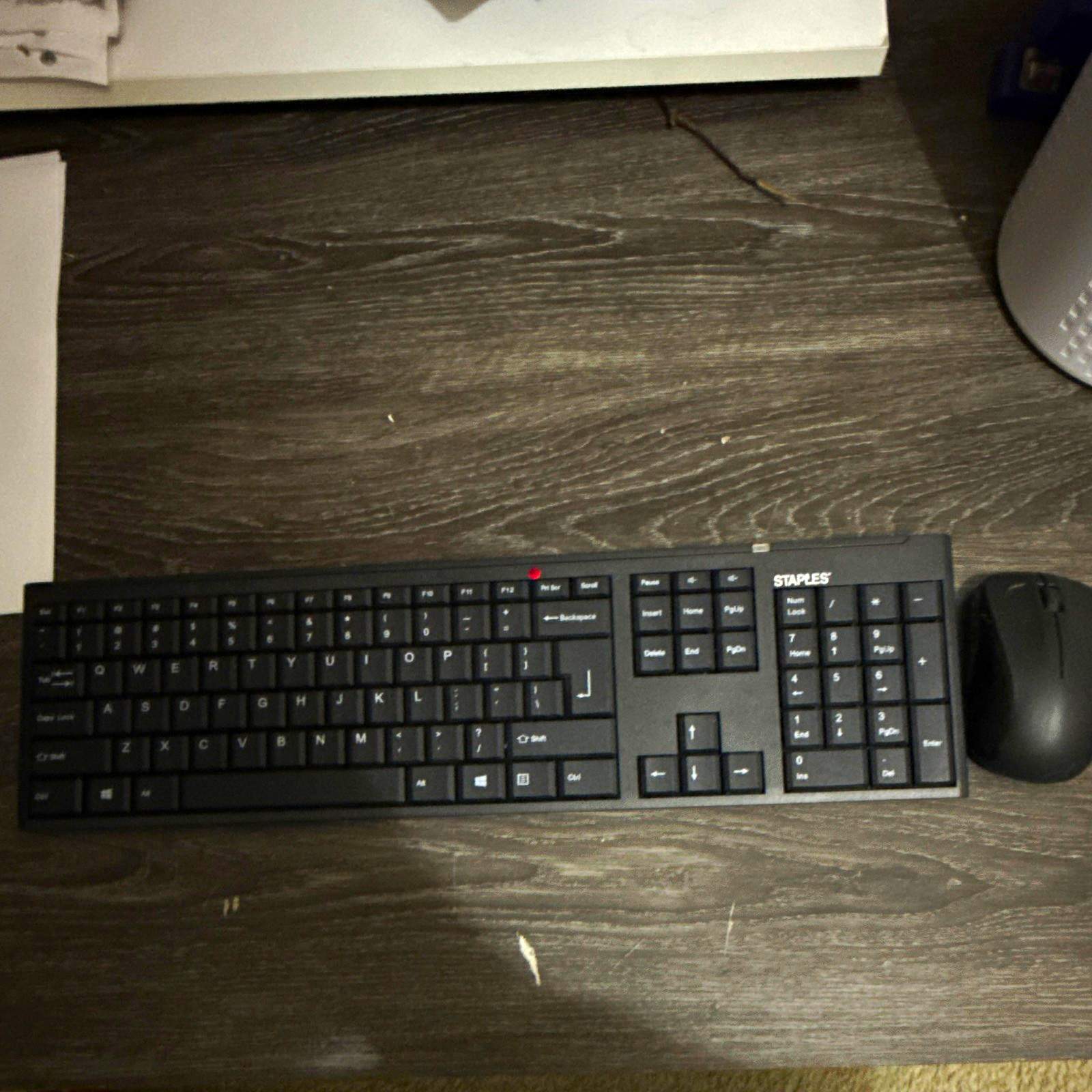 Staples Wireless Black Full-Size QWERTY Keyboard & 1000 DPI Mouse Bundle