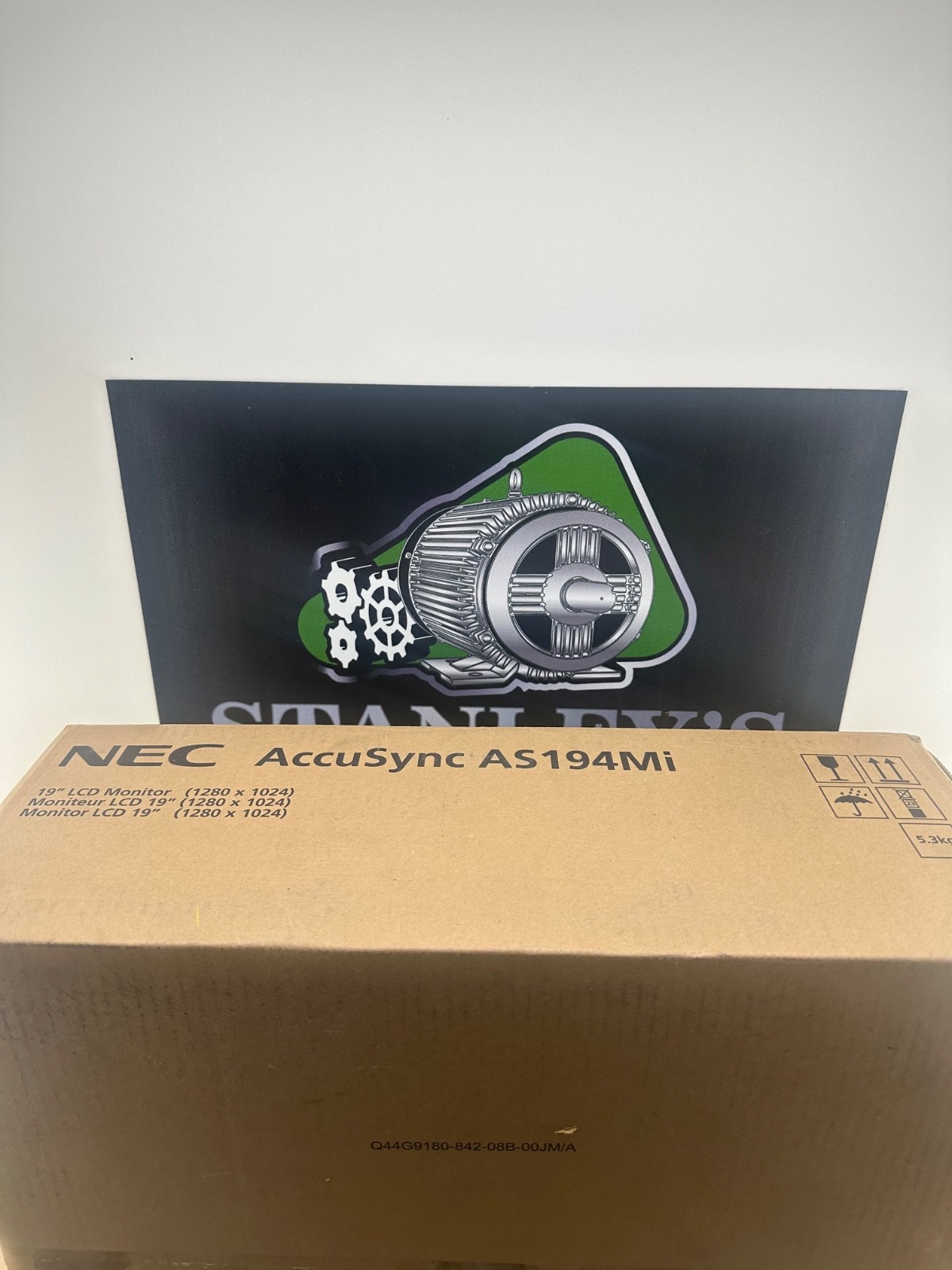 NEC Accusync AS194Mi-BK 19" Monitor New